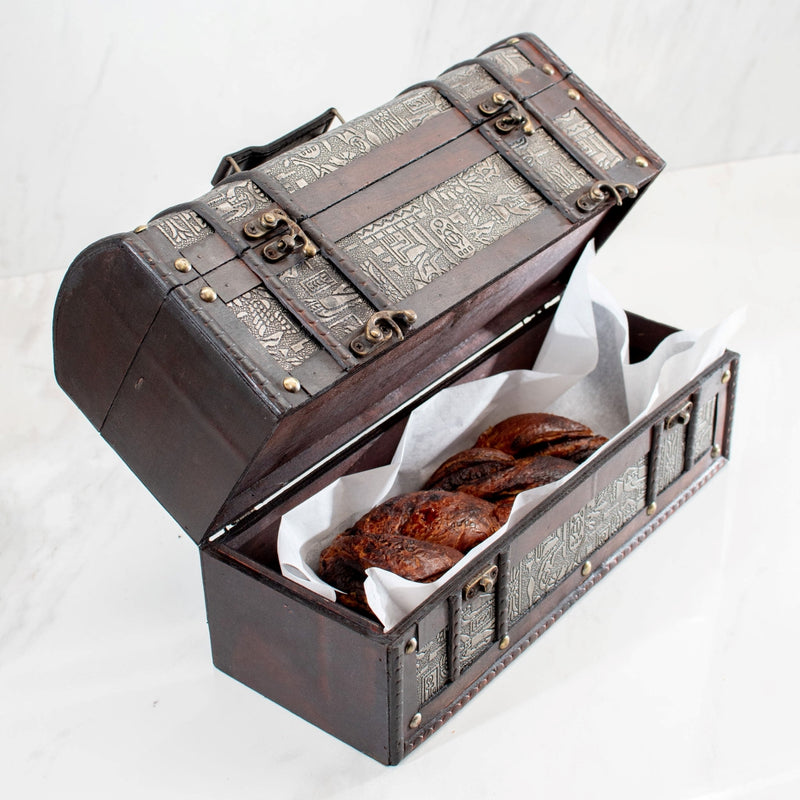 Rosh Hashanah Imported from Israel Wine & Babka Cake Treasure Chest 5 - Swerseys