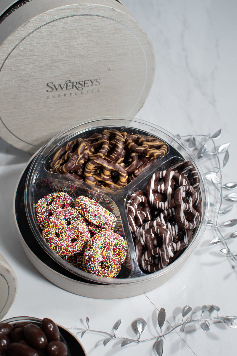 *PARVE Swerseys Supreme Delight 3 Tier Truffles & Treats Gift Collection 4