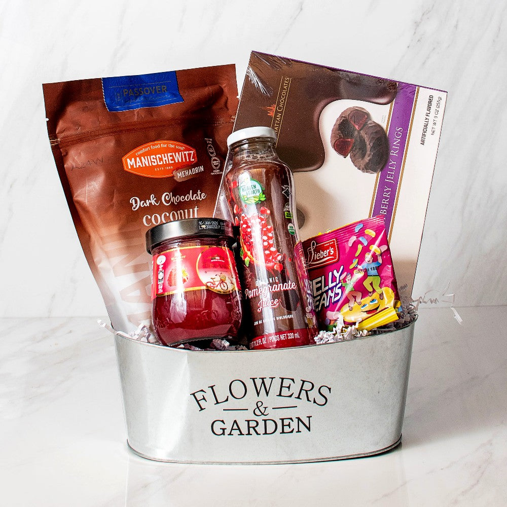 Sweets & Treats Gourmet Basket